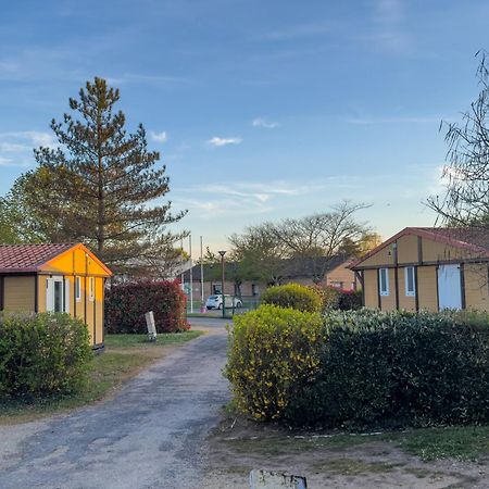 Onlycamp Camping Le Champ D'Ete Reyssouze Ngoại thất bức ảnh